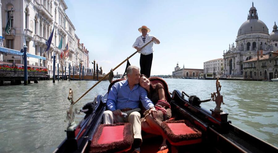 Venice: Off the Beaten Path Private Gondola Ride - The 30-minute ride through San Paolo