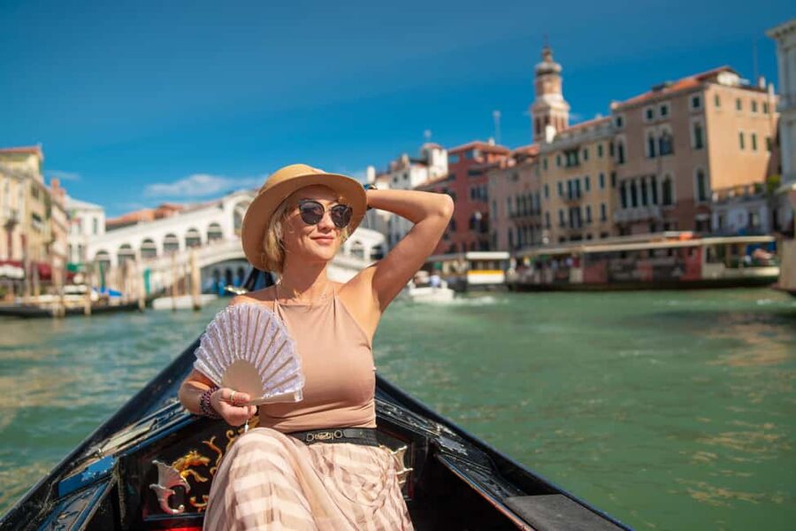 Venice: Off the Beaten Path Private Gondola Ride - Starting near Ferrovia and San Marcuola