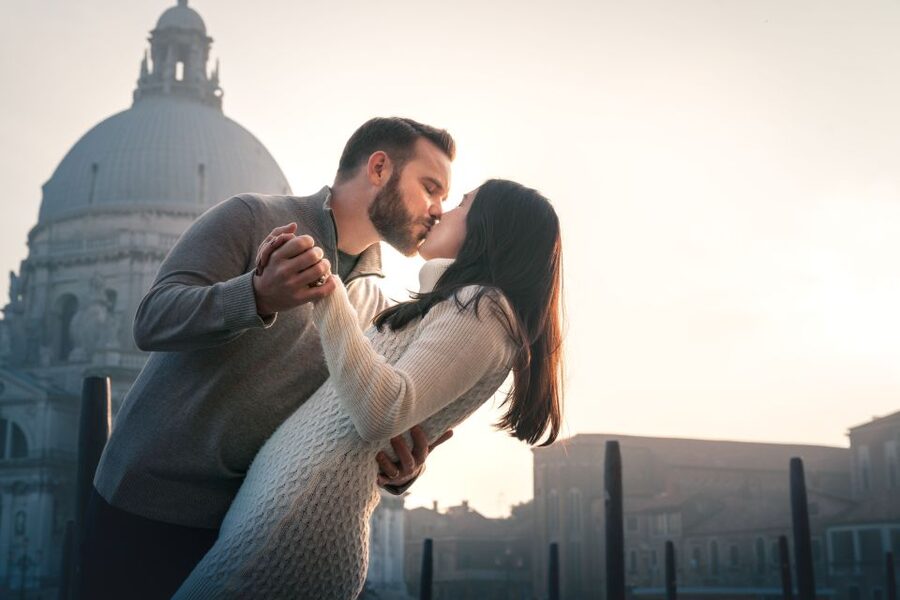 Venice: Private Gondola Ride with Photo Shoot - What the gondola portion feels like