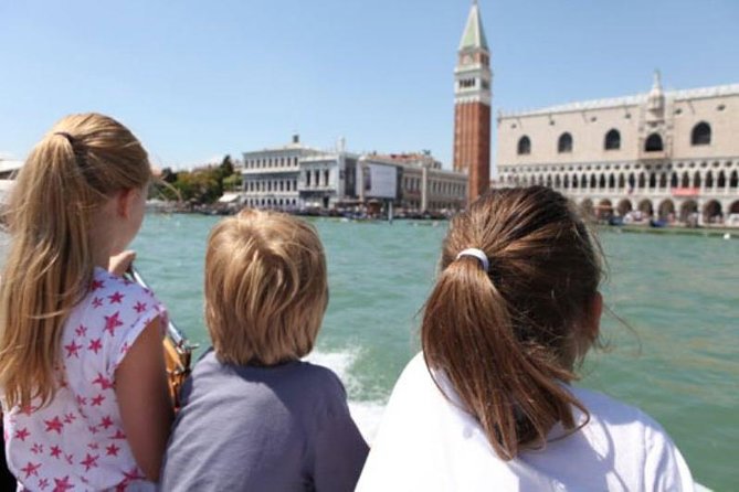 Venice Private Tour for Families with Gondola Ride - Starting among the lions of Piazza San Marco