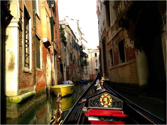Venice: Private Tour with Doge's Palace, St. Mark's, Gondola - Starting near Rialto at San Giacomo