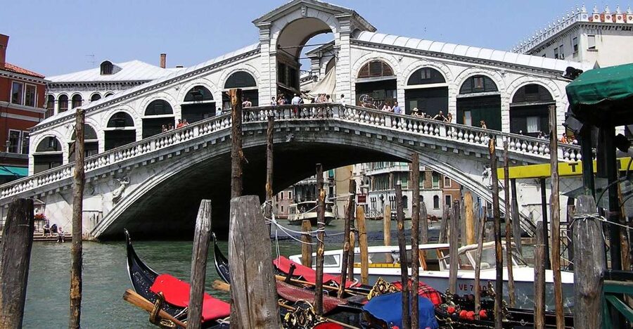 Venice: Private Tour with Doge's Palace, St. Mark's, Gondola - Santa Maria Formosa and Venice away from the postcard view