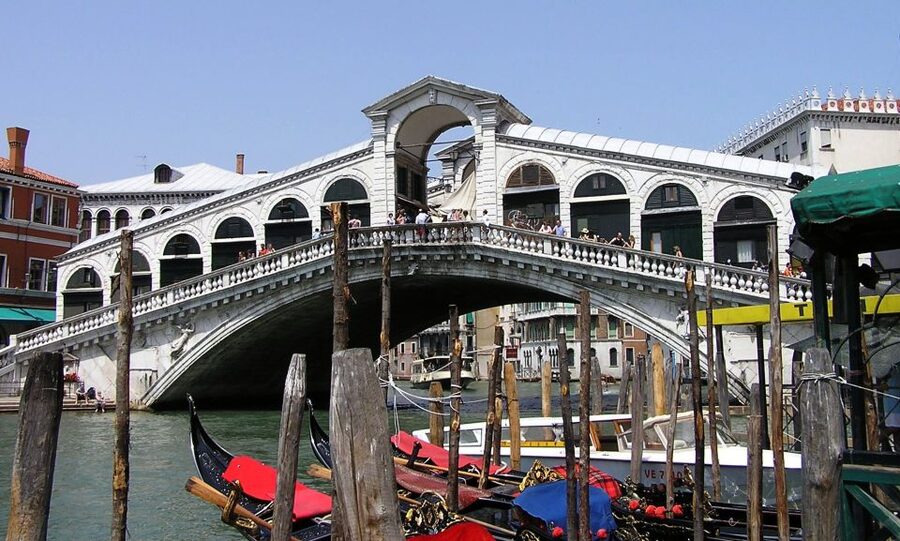 Venice: Private Tour with Doge's Palace, St. Mark's, Gondola - St. Mark’s Square and the basilica visit