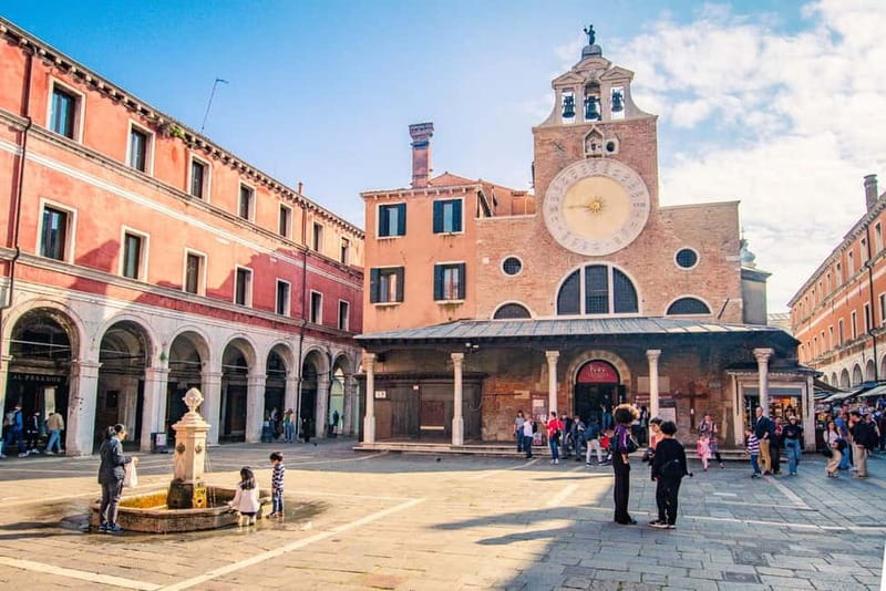 Venice: Private Walking Tour with Optional Gondola Ride - What you learn about Venice’s problems
