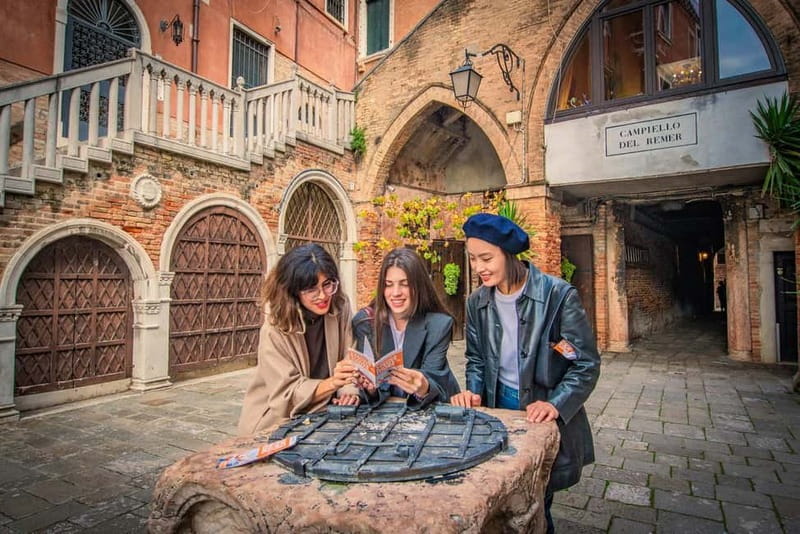 Venice: Private Walking Tour with Optional Gondola Ride - Saint Mark’s Square to La Fenice