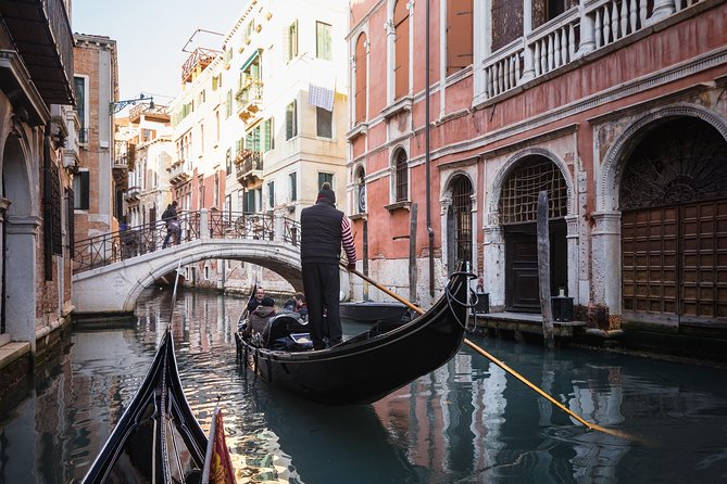 Venice's Icons: Basilica, Doge Palace, Rialto & Optional Gondola - The Venice VR gallery