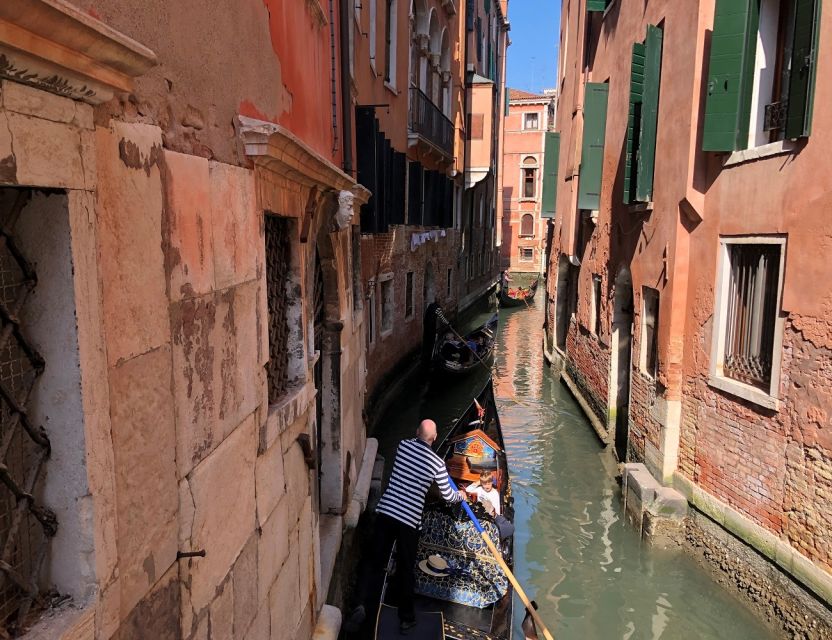 Venice: Shared Gondola Ride - La Fenice and Venice’s musical past