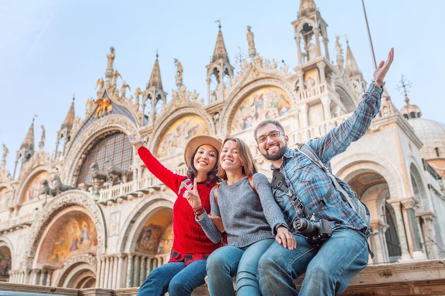 Venice: St. Mark's Basilica Guided Tour and Gondola Ride - Two Venice classics in 90 minutes