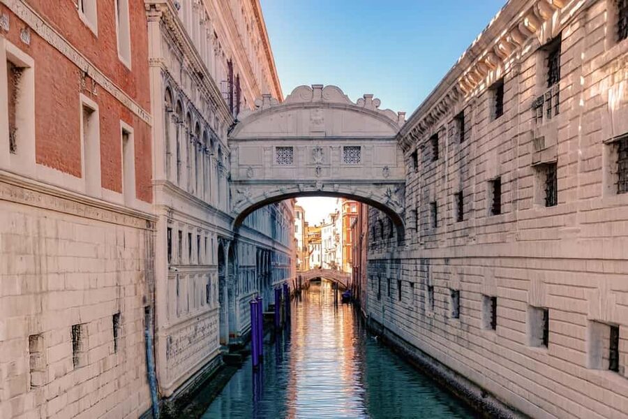 Venice: St. Mark's, Doge's Palace, Rialto, and Gondola Tour - Price and what you receive for $46