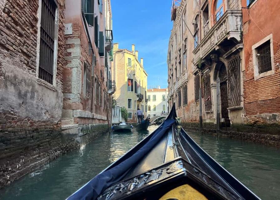 Venice: St Mark's Square & Rialto Walking Tour & Gondola - Should You Book It?
