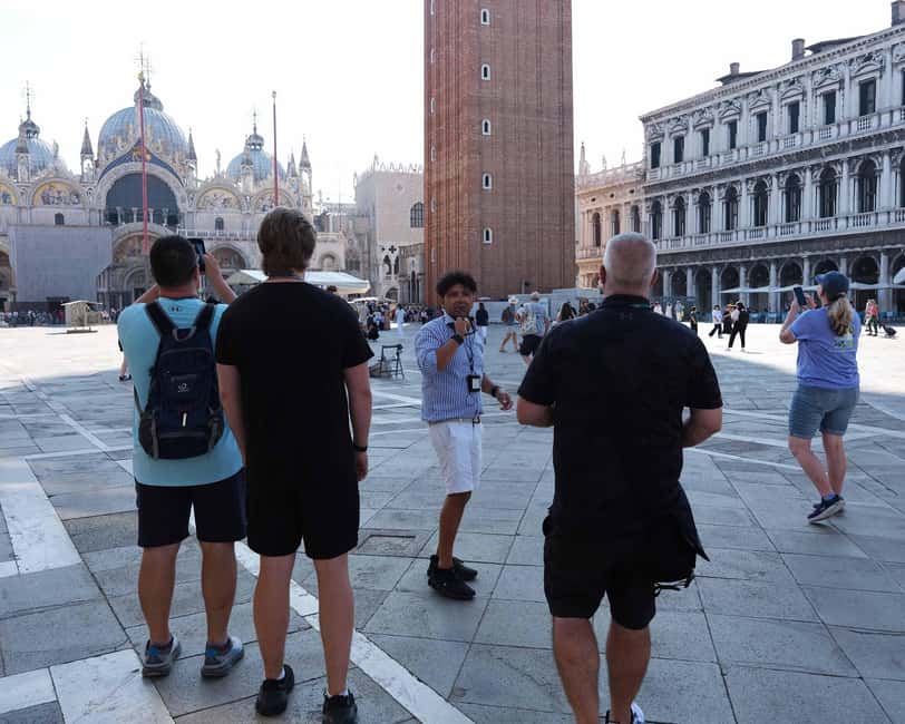 Venice: St Mark's Square & Rialto Walking Tour & Gondola - The Gondola Gallery Adds More Than a Boat Ride