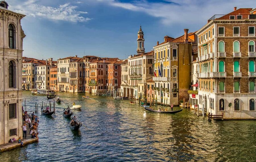 Venice: St. Mark’s Walking Tour & Gondola Traghetto Crossing - St. Mark’s Square and the machinery of power
