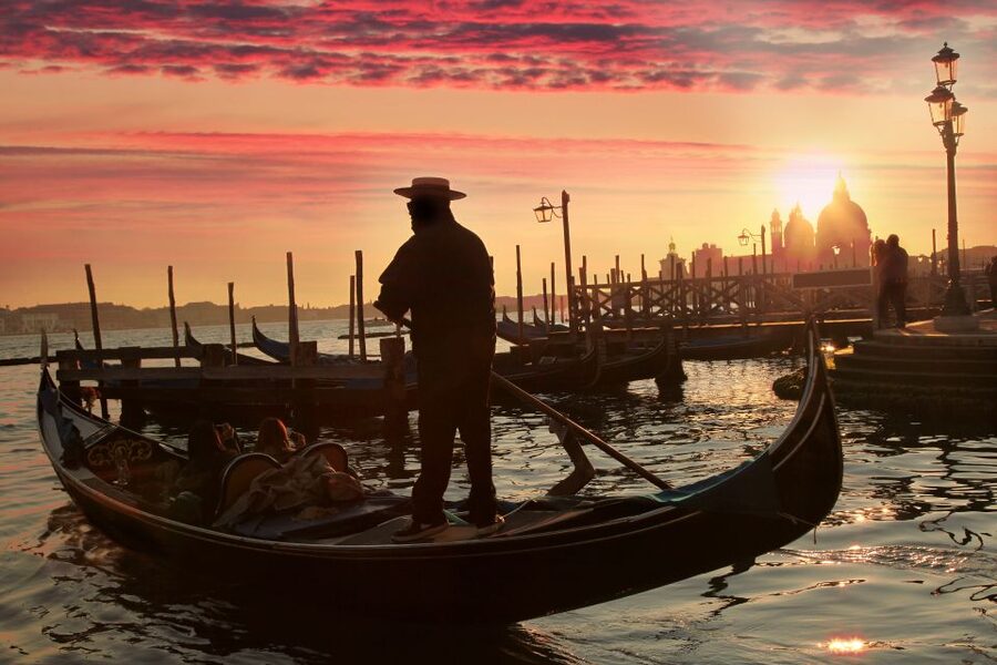 Venice: Sunset or Evening Gondola Tour - Starting near St. Mark’s Square