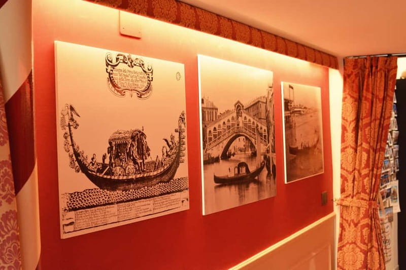 Venice: The Gondola Gallery 3D Experience - Is $10 Good Value?