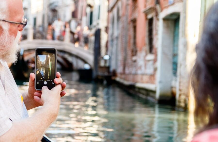 Venice: Traditional Shared Gondola Ride - Seating, group size, and the shared-ride compromise