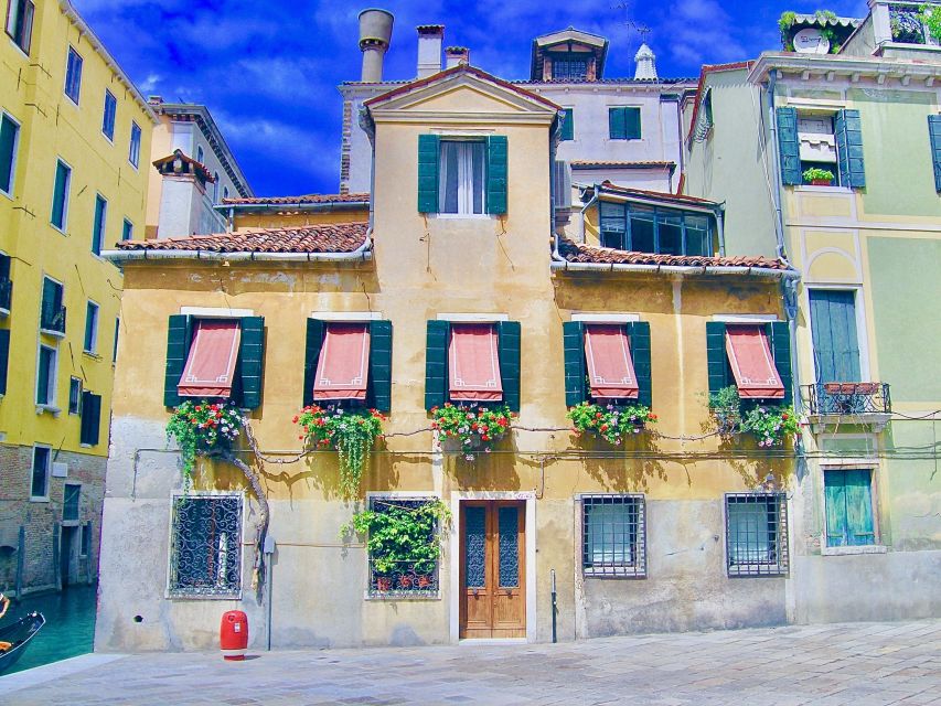Venice: Walking Tour & Gondola Ride - Should you book the Venice walking tour and gondola ride?