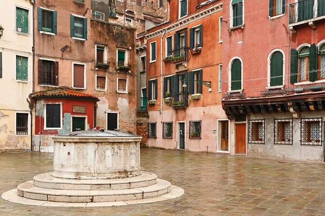 Venice Walking Tour with Gondola Ride Experience - La Fenice and a Venetian church