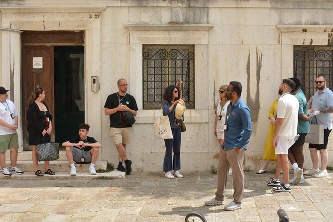 Venice Walking Tour with Gondola Ride Experience - The 30-minute gondola ride