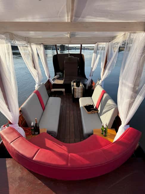 Warsaw: Private Gondola Cruise for Special Occasions - A return toward the National Stadium and Copernicus Centre
