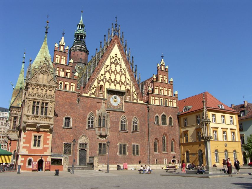 Wroclaw: Old City Walk and Cruise with Small Gondola - The promenade, coffee, beer, and regional food